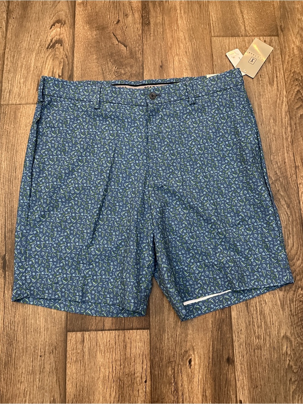 PGA Tour 8" Golf Short with Active Waistband, Size 36 Vacation Print Blue